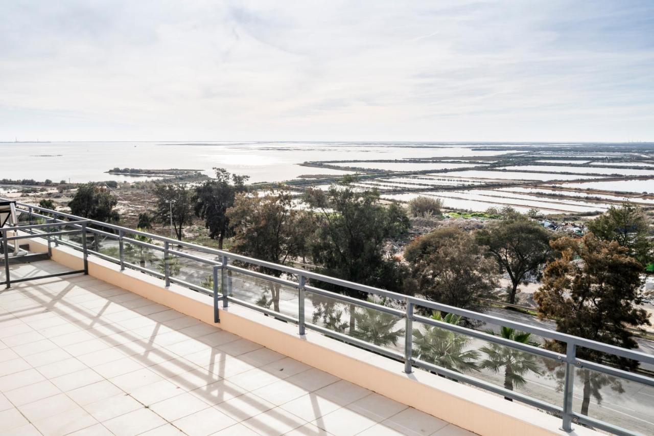 Oceanfront: Luxury Spectacular Sea Views And Pool Lejlighed Olhão Eksteriør billede