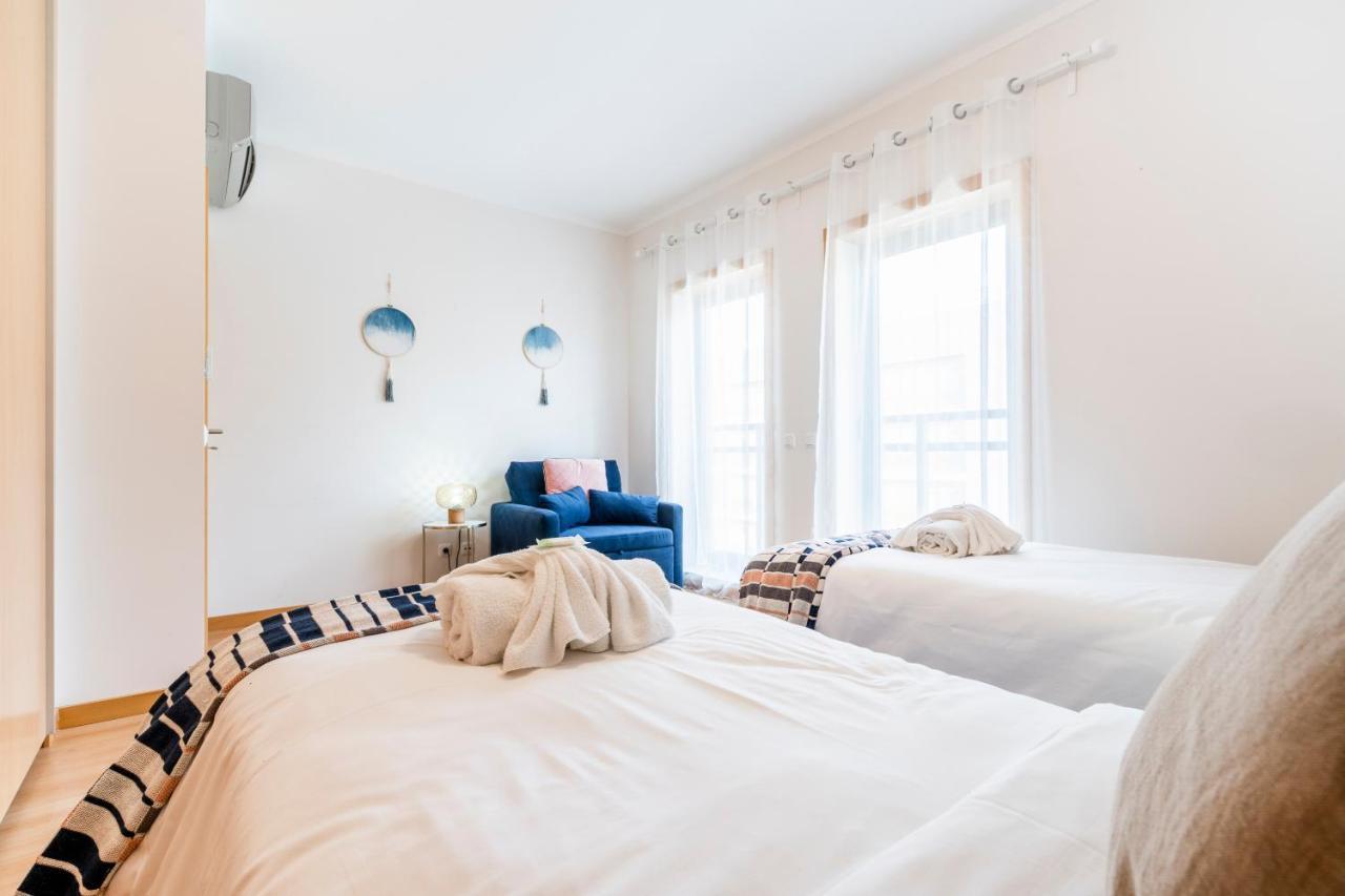 Oceanfront: Luxury Spectacular Sea Views And Pool Lejlighed Olhão Eksteriør billede