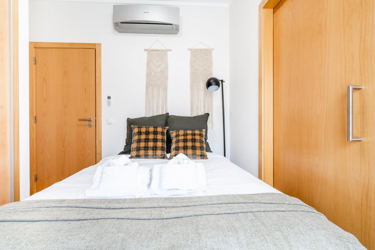 Oceanfront: Luxury Spectacular Sea Views And Pool Lejlighed Olhão Eksteriør billede